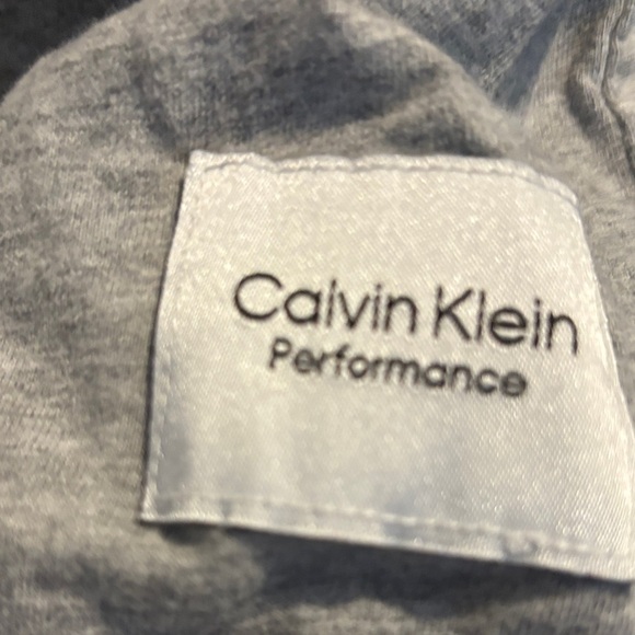 Calvin Klein Heather Gray T-Shirt - Picture 3 of 3
